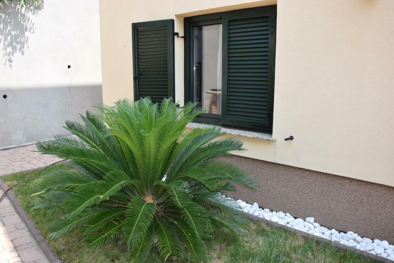Charming Villa Rab Rab Town Buitenkant foto